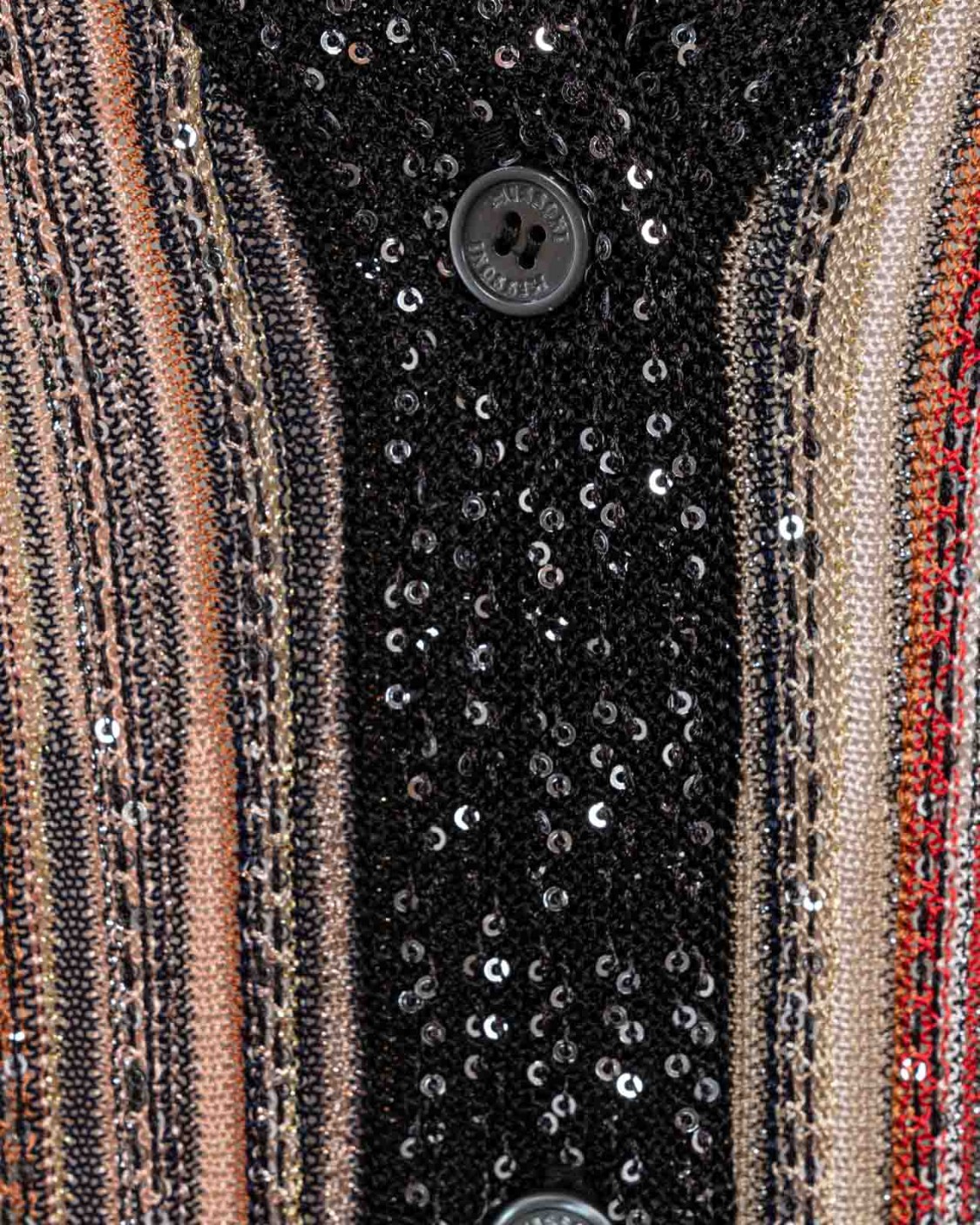 shop MISSONI  Cardigan: Missoni cardigan lungo in maglia con righe verticali e paillettes.
Cardigan lungo.
Righe verticali con paillettes.
Maglia di misto viscosa.
Profili a contrasto.
Composizione: 55%Viscosa, 25%Poliammide, 15%Poliestere, 5%Fibra Metallizzata.
Fabbricato in Italia.. DS24SM0Z BK033M-SM9AF number 9668391
